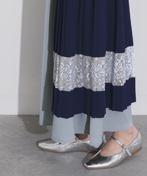 somari imagination(ソマリ イマジネーション)の「『花柄刺繍レース切替ワンピース』(ワンピース・レディース・グレイッシュブルー・1/2)」の17枚目の写真