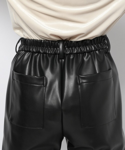 BARNYARDSTORM（バンヤードストーム）の「BARNYARDSTORM / フェイクレザー裾タブパンツ（その他パンツ・レディース・ブラック/オフホワイト・1/0）」の6枚目の写真