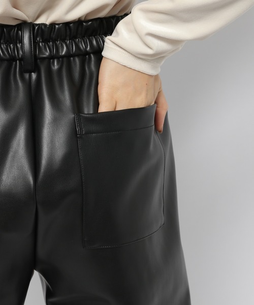 BARNYARDSTORM（バンヤードストーム）の「BARNYARDSTORM / フェイクレザー裾タブパンツ（その他パンツ・レディース・ブラック/オフホワイト・1/0）」の8枚目の写真