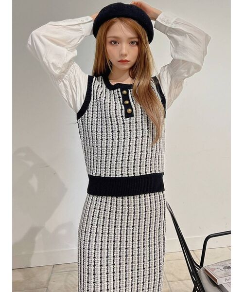 RESEXXY（リゼクシー）の「ドッキングツイードニットトップス【セットアップ着用可能】（ベスト・レディース・ブラック/ブルー/ブラウン・FREE）」の22枚目の写真