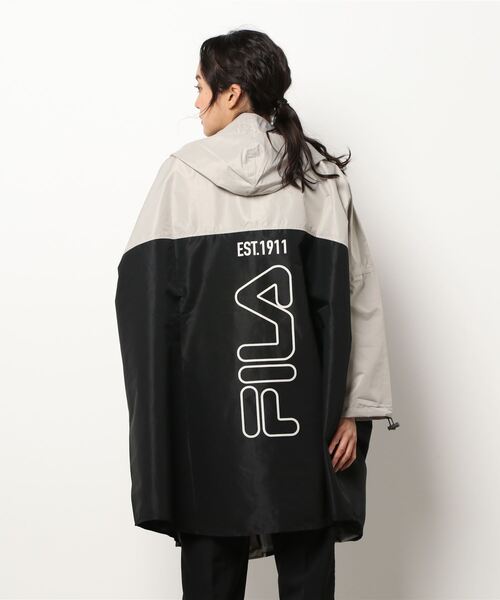 FILA(フィラ)の「<FILA/フィラ>はっ水ポンチョ(その他アウター・レディース・ベージュ系その他/ベージュ系その他2/ネイビー系/パープル系/カーキ系・FREE)」の22枚目の写真