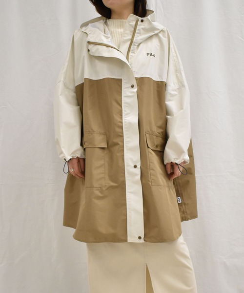 FILA(フィラ)の「<FILA/フィラ>はっ水ポンチョ(その他アウター・レディース・ベージュ系その他/ベージュ系その他2/ネイビー系/パープル系/カーキ系・FREE)」の3枚目の写真