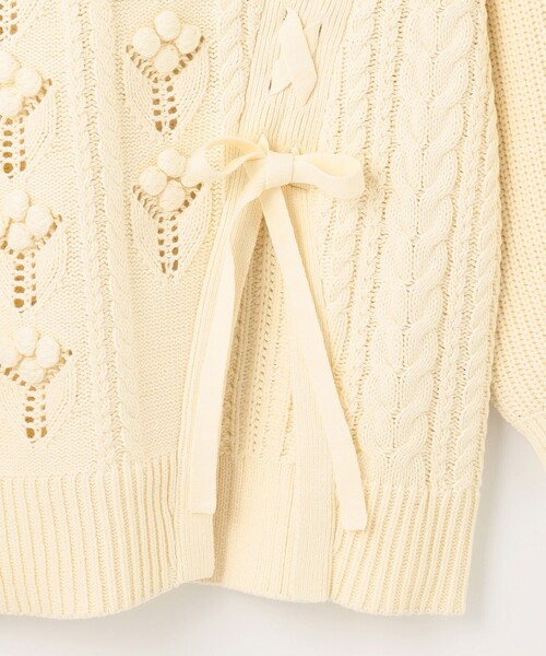 GRACE CONTINENTAL(グレースコンチネンタル)の「レースアップニットトップ(ニット/セーター・レディース・ホワイト/ネイビー・36)」の19枚目の写真