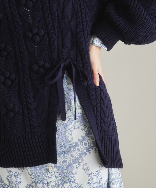 GRACE CONTINENTAL(グレースコンチネンタル)の「レースアップニットトップ(ニット/セーター・レディース・ホワイト/ネイビー・36)」の14枚目の写真