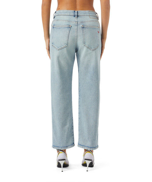 DIESEL(ディーゼル)の「DIESEL SS22 レディース デニム ボーイフレンド ライトブルー(デニムパンツ・レディース・インディゴブルー・29inch/25inch/27inch/23inch)」の7枚目の写真