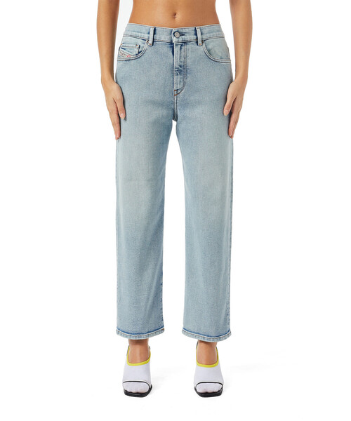 DIESEL(ディーゼル)の「DIESEL SS22 レディース デニム ボーイフレンド ライトブルー(デニムパンツ・レディース・インディゴブルー・29inch/25inch/27inch/23inch)」の11枚目の写真