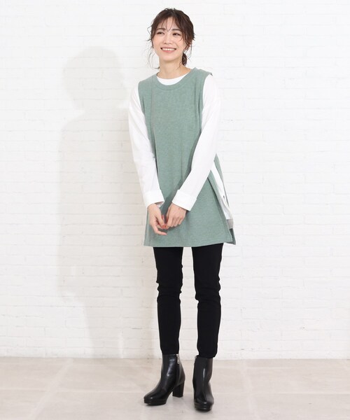 SHOO・LA・RUE(シューラルー)の「◆【2点セット】ベスト×ロングTシャツ(その他トップス・レディース・ベージュ/ブラック/ダークグリーン・04/02/03)」の9枚目の写真