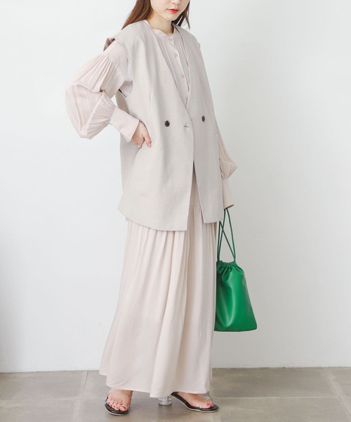 SENSE OF PLACE by URBAN RESEARCH(センスオブプレイスバイアーバンリサーチ)の「ボリュームスリーブティアードワンピース(ワンピース・レディース・オレンジ系その他/ブラック/ライトベージュ/ブルー系その他・ONE)」の2枚目の写真