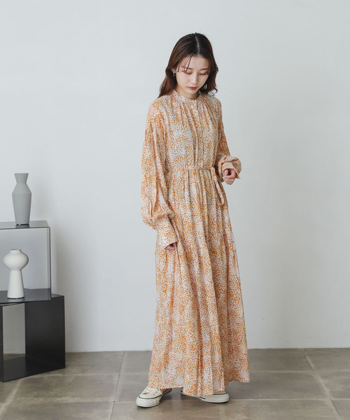 SENSE OF PLACE by URBAN RESEARCH(センスオブプレイスバイアーバンリサーチ)の「ボリュームスリーブティアードワンピース(ワンピース・レディース・オレンジ系その他/ブラック/ライトベージュ/ブルー系その他・ONE)」の16枚目の写真