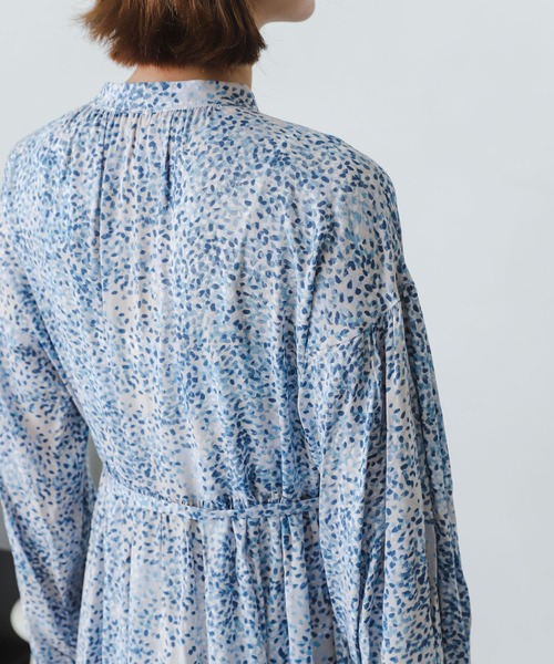 SENSE OF PLACE by URBAN RESEARCH(センスオブプレイスバイアーバンリサーチ)の「ボリュームスリーブティアードワンピース(ワンピース・レディース・オレンジ系その他/ブラック/ライトベージュ/ブルー系その他・ONE)」の12枚目の写真