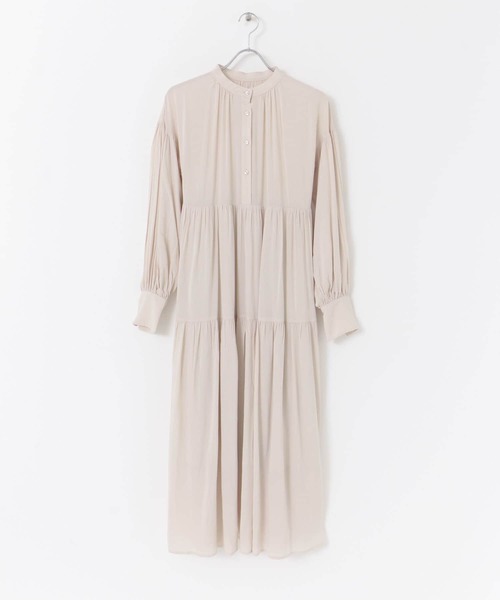 SENSE OF PLACE by URBAN RESEARCH(センスオブプレイスバイアーバンリサーチ)の「ボリュームスリーブティアードワンピース(ワンピース・レディース・オレンジ系その他/ブラック/ライトベージュ/ブルー系その他・ONE)」の8枚目の写真