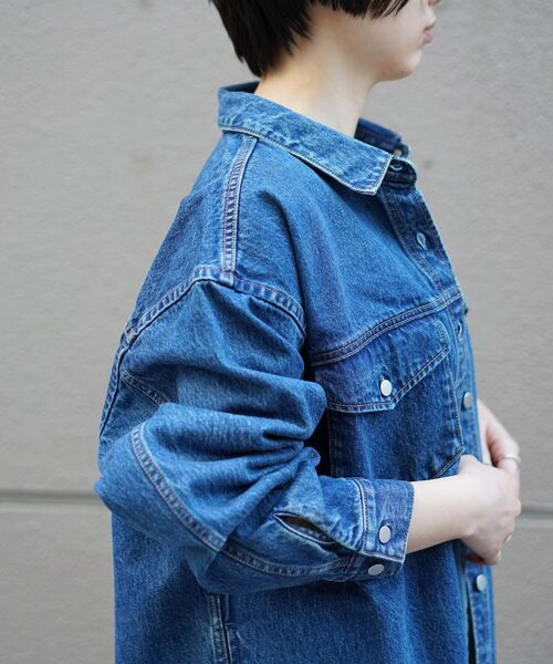 DROIT BELLO(ドロイトベロ)の「DROIT BELLO(ドロイトベロ)デニムシャツ(シャツ/ブラウス・レディース・インディゴブルー・FREE)」の17枚目の写真