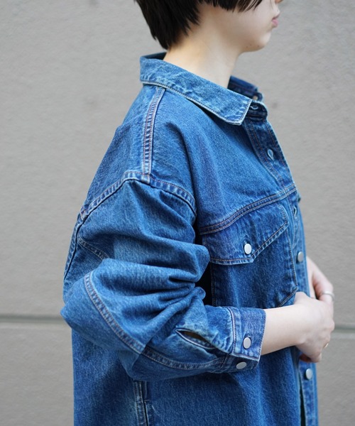 DROIT BELLO(ドロイトベロ)の「DROIT BELLO(ドロイトベロ)デニムシャツ(シャツ/ブラウス・レディース・インディゴブルー・FREE)」の3枚目の写真