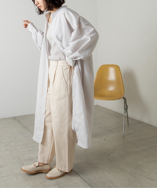 ANGIE（アンジー）の「バンドカラーボリュームスリーブシャツワンピース（シャツワンピース・レディース・ベージュ系その他/ブルー系その他/オフホワイト・FREE）」の2枚目の写真