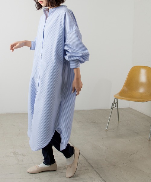 ANGIE（アンジー）の「バンドカラーボリュームスリーブシャツワンピース（シャツワンピース・レディース・ベージュ系その他/ブルー系その他/オフホワイト・FREE）」の3枚目の写真