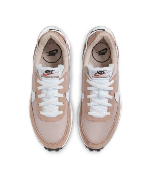 NIKE(ナイキ)の「ナイキ ワッフル デビュー ウィメンズシューズ / Nike Waffle Debut Women's Shoes<22-29cm 展開>(スニーカー・レディース・ピンク系その他2/ホワイト/ブラック/グレー/グレー系その他2/ブラウン系その他2/アイボリー/ピンク系その他3/ホワイト系その他3・23.5/24/24.5/22.5/28/25/22/23/25.5/27.5/28.5/27/29/26/26.5)」の11枚目の写真