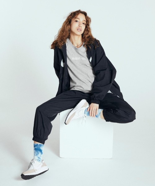 NIKE(ナイキ)の「ナイキ ワッフル デビュー ウィメンズシューズ / Nike Waffle Debut Women's Shoes<22-29cm 展開>(スニーカー・レディース・ピンク系その他2/ホワイト/ブラック/グレー/グレー系その他2/ブラウン系その他2/アイボリー/ピンク系その他3/ホワイト系その他3・23.5/24/24.5/22.5/28/25/22/23/25.5/27.5/28.5/27/29/26/26.5)」の19枚目の写真