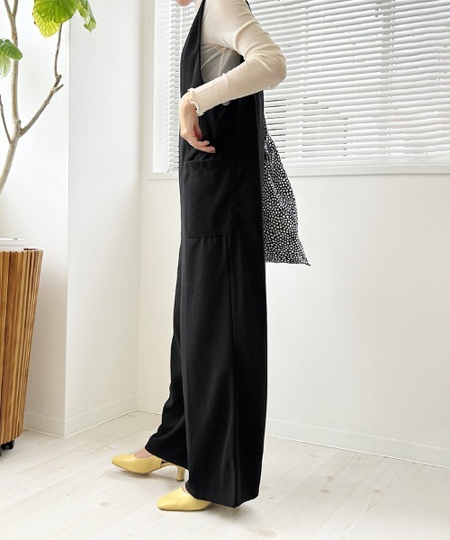 Doux Belle（ドゥーベル）の「深Vネックサロペット（サロペット/オーバーオール・レディース・ベージュ/ブラック/カーキ/ブラウン/ネイビー/ベージュ系その他・FREE）」の16枚目の写真