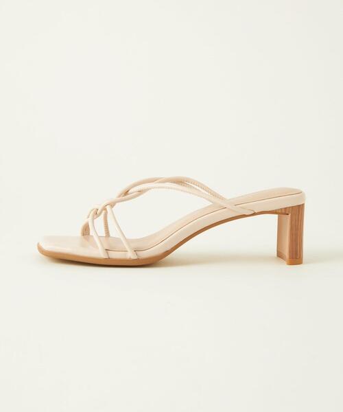 green label relaxing（グリーンレーベルリラクシング）の「【矢野未希子さん着用】＜Oggi×green label relaxing＞スクエアチューブ サンダル(5cmヒール)（サンダル・レディース・オフホワイト/クリーム/ブラック/ケリー・S/M/L/LL/XS）」の7枚目の写真