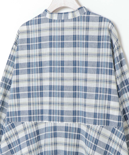 LBC(エルビーシー)の「リネンコンバンドカラーシャツワンピース(シャツワンピース・レディース・スカイブルー/ブラウン/ブラック・M/L)」の7枚目の写真