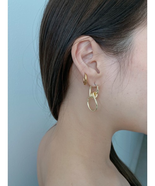 Vicente（ヴィセンテ）の「Chamber  gold  earring（ピアス（両耳用）・レディース・ゴールド・FREE）」の3枚目の写真