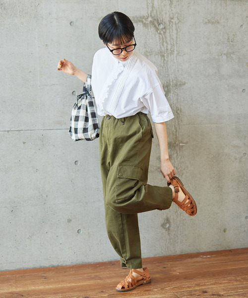 PAR ICI（パーリッシィ）の「グランジウォッシュ/ギンガムチェック 前立てフリルブラウス（シャツ/ブラウス・レディース・ホワイト/ブラック系その他/ブルー系その他/アイボリー・FREE）」の10枚目の写真