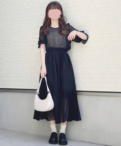 toucher du brise(トゥシェドブリーズ)の「【yuririnコラボ】キャンディースリーブティアードワンピース(ワンピース・レディース・ブラック/オフホワイト/ベージュ・M)」の5枚目の写真