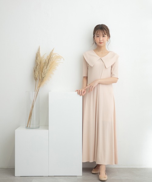 ADIRA（アディラ）の「ビッグカラーカットリブワンピ（ワンピース・レディース・ブラウン/アイボリー/オレンジ・MEDIUM）」の14枚目の写真