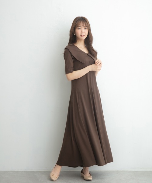 ADIRA（アディラ）の「ビッグカラーカットリブワンピ（ワンピース・レディース・ブラウン/アイボリー/オレンジ・MEDIUM）」の13枚目の写真