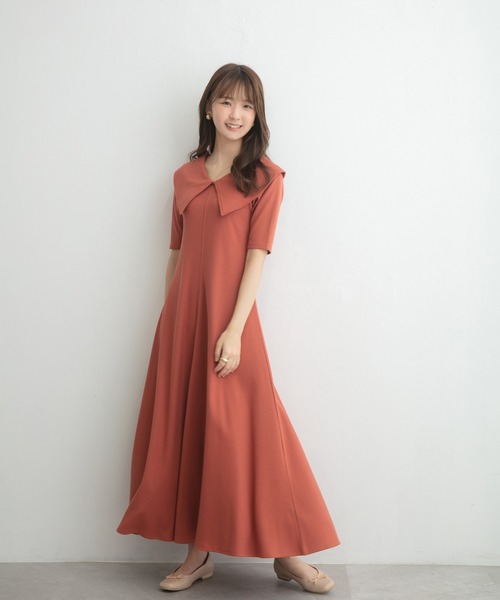 ADIRA（アディラ）の「ビッグカラーカットリブワンピ（ワンピース・レディース・ブラウン/アイボリー/オレンジ・MEDIUM）」の9枚目の写真