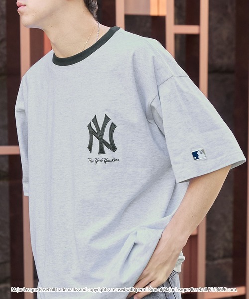 MLB（メジャーリーグベースボール）の「MLB/メジャーリーグベースボール 別注 ワッペン刺繍 ビッグシルエット半袖Tシャツ（Tシャツ/カットソー）」｜詳細画像