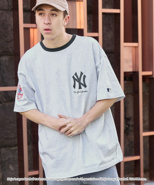 MLB（メジャーリーグベースボール）の「MLB/メジャーリーグベースボール 別注 ワッペン刺繍 ビッグシルエット半袖Tシャツ（Tシャツ/カットソー）」｜詳細画像