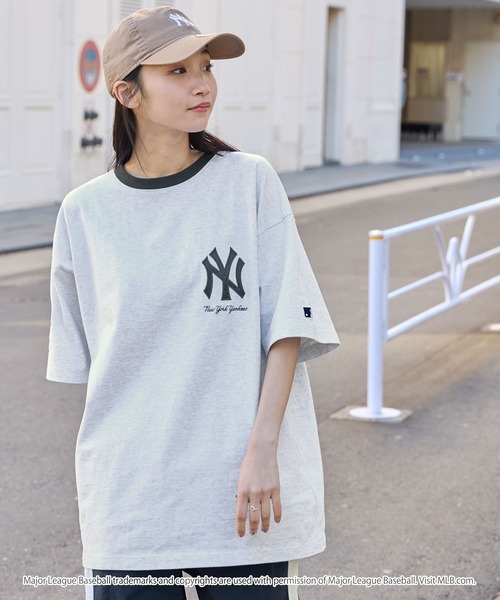 MLB（メジャーリーグベースボール）の「MLB/メジャーリーグベースボール 別注 ワッペン刺繍 ビッグシルエット半袖Tシャツ（Tシャツ/カットソー）」｜詳細画像