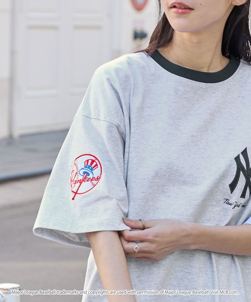 MLB（メジャーリーグベースボール）の「MLB/メジャーリーグベースボール 別注 ワッペン刺繍 ビッグシルエット半袖Tシャツ（Tシャツ/カットソー）」｜詳細画像