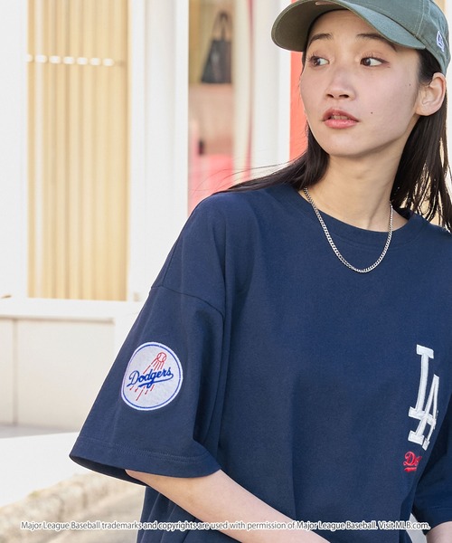 MLB（メジャーリーグベースボール）の「MLB/メジャーリーグベースボール 別注 ワッペン刺繍 ビッグシルエット半袖Tシャツ（Tシャツ/カットソー）」｜詳細画像