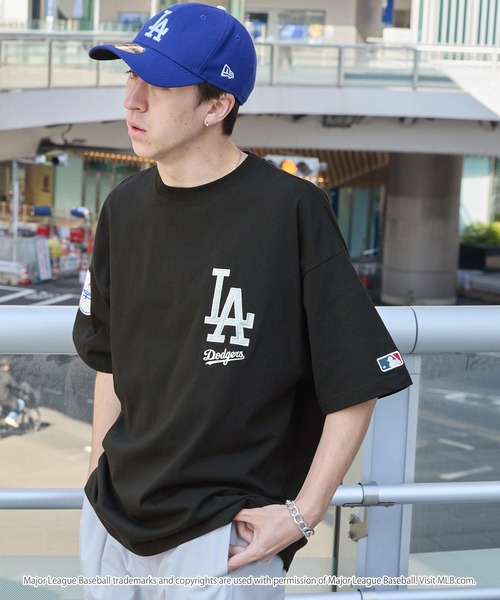 MLB（メジャーリーグベースボール）の「MLB/メジャーリーグベースボール 別注 ワッペン刺繍 ビッグシルエット半袖Tシャツ（Tシャツ/カットソー）」｜詳細画像
