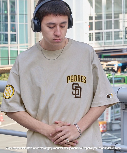 MLB（メジャーリーグベースボール）の「MLB/メジャーリーグベースボール 別注 ワッペン刺繍 ビッグシルエット半袖Tシャツ（Tシャツ/カットソー）」｜詳細画像
