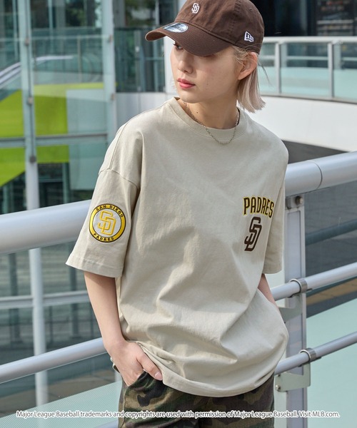 MLB（メジャーリーグベースボール）の「MLB/メジャーリーグベースボール 別注 ワッペン刺繍 ビッグシルエット半袖Tシャツ（Tシャツ/カットソー）」｜詳細画像