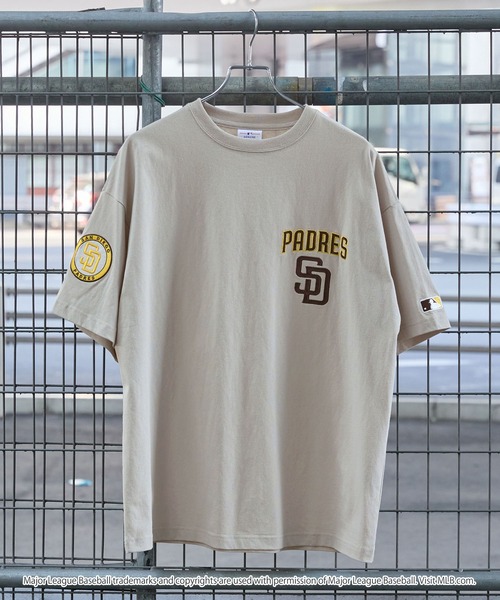 MLB（メジャーリーグベースボール）の「MLB/メジャーリーグベースボール 別注 ワッペン刺繍 ビッグシルエット半袖Tシャツ（Tシャツ/カットソー）」｜詳細画像