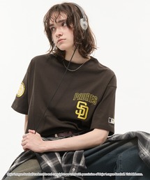 MLB（メジャーリーグベースボール）の「MLB/メジャーリーグベースボール 別注 ワッペン刺繍 ビッグシルエット半袖Tシャツ（Tシャツ/カットソー）」