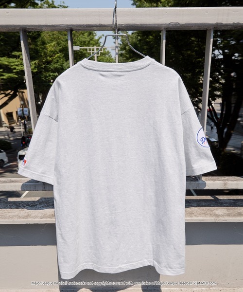MLB（メジャーリーグベースボール）の「MLB/メジャーリーグベースボール 別注 ワッペン刺繍 ビッグシルエット半袖Tシャツ（Tシャツ/カットソー）」｜詳細画像