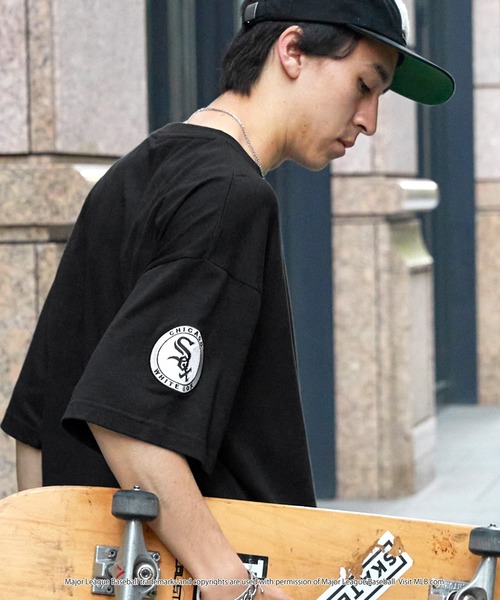 MLB（メジャーリーグベースボール）の「MLB/メジャーリーグベースボール 別注 ワッペン刺繍 ビッグシルエット半袖Tシャツ（Tシャツ/カットソー）」｜詳細画像