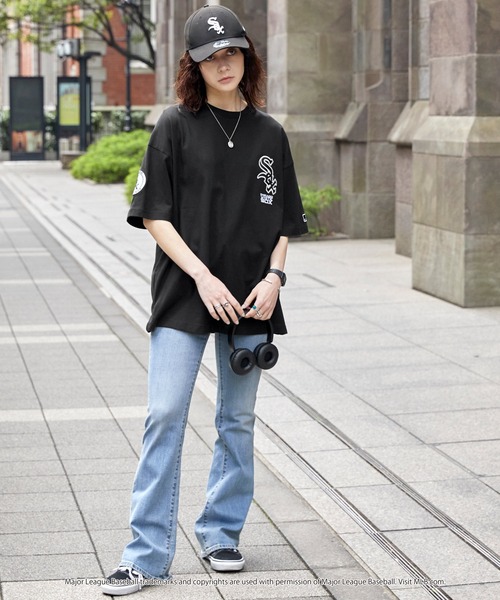 MLB（メジャーリーグベースボール）の「MLB/メジャーリーグベースボール 別注 ワッペン刺繍 ビッグシルエット半袖Tシャツ（Tシャツ/カットソー）」｜詳細画像