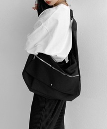 Zipper design shoulder bag / ジッパーデザインショルダーバッグ