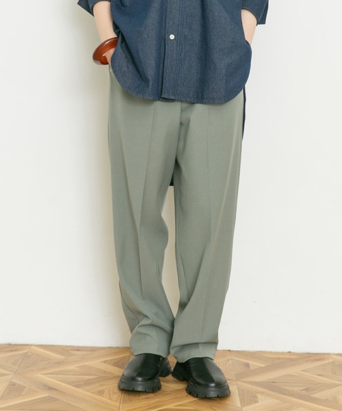 UR Lab.（アーバンリサーチラボ）の「カラフルテーパードパンツ（その他パンツ・レディース・ブラック/ベージュ/ブラウン/グレー/ブルー・MEDIUM/SMALL）」の3枚目の写真