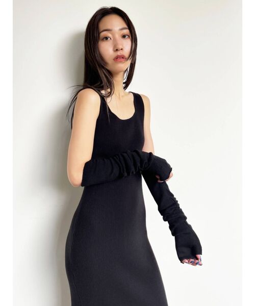 EMODA（エモダ）の「ニットハンドウォーマー（アームカバー・レディース・ブラック/ブルー・FREE）」の6枚目の写真