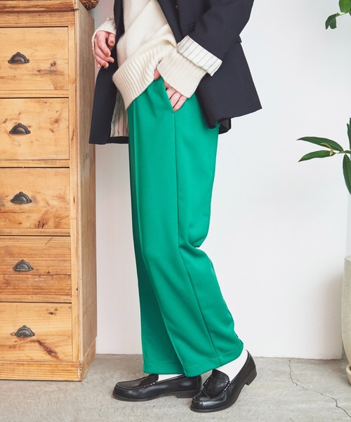 CHILD WOMAN(チャイルドウーマン)の「4段スムース イージーパンツ(その他パンツ・レディース・レッド/グリーン・38/36)」の4枚目の写真