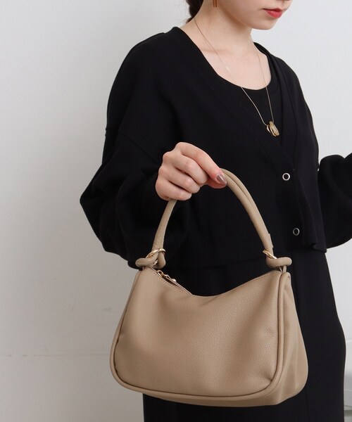 SHOO・LA・RUE（シューラルー）の「◆ノットハンドルハーフムーンショルダーバッグ【2WAY】（ショルダーバッグ・レディース・ブラック/シルバー/グリーン/サンドベージュ・00）」の10枚目の写真