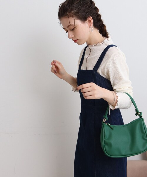 SHOO・LA・RUE（シューラルー）の「◆ノットハンドルハーフムーンショルダーバッグ【2WAY】（ショルダーバッグ・レディース・ブラック/シルバー/グリーン/サンドベージュ・00）」の14枚目の写真