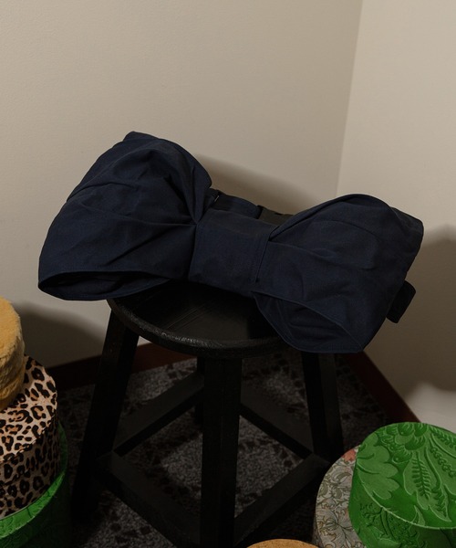 WhoWhat（フーワット）の「RIBON POUCH <CANVAS>（ショルダーバッグ・レディース・ピンク系その他/ネイビー/アイボリー/マスタード/レッド・FREE）」の2枚目の写真